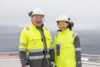 Petter Talseth, ordfører Alstahaug kommune, og Grete Haaland, Equinor, på dekk på Johan Castberg.