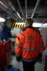 Personell fra Polarkonsult inne på Seaworks-skipet Vigdis H.
