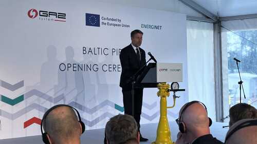 Olje- og energiminister Terje Aasland talte under åpningen av Baltic Pipe. 