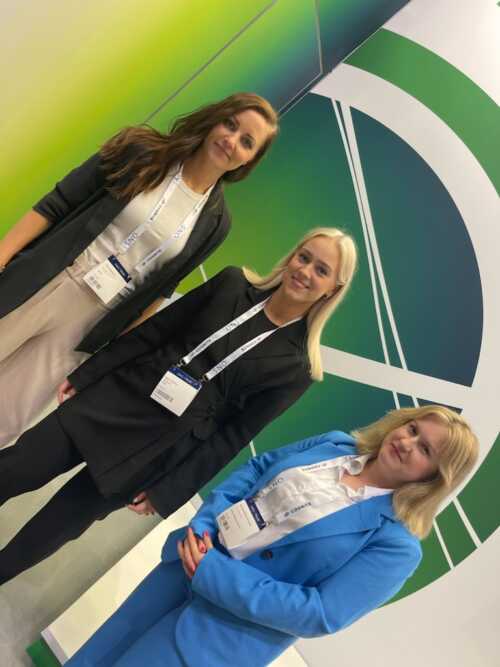 Lillian Sørensen, Signe Kilskar og Kristiane M. Krystad ønsket Kronprinsen velkommen til Xplore North.